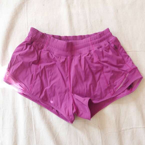 Lululemon Women 4 Deep Fuchsia Shorts - Picture 1 of 14